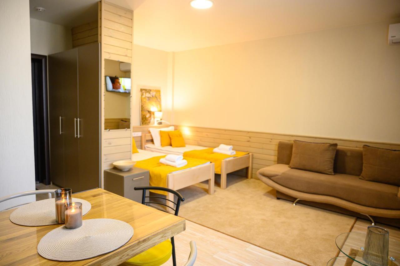 Space Apart Hotel Lutsk Bagian luar foto