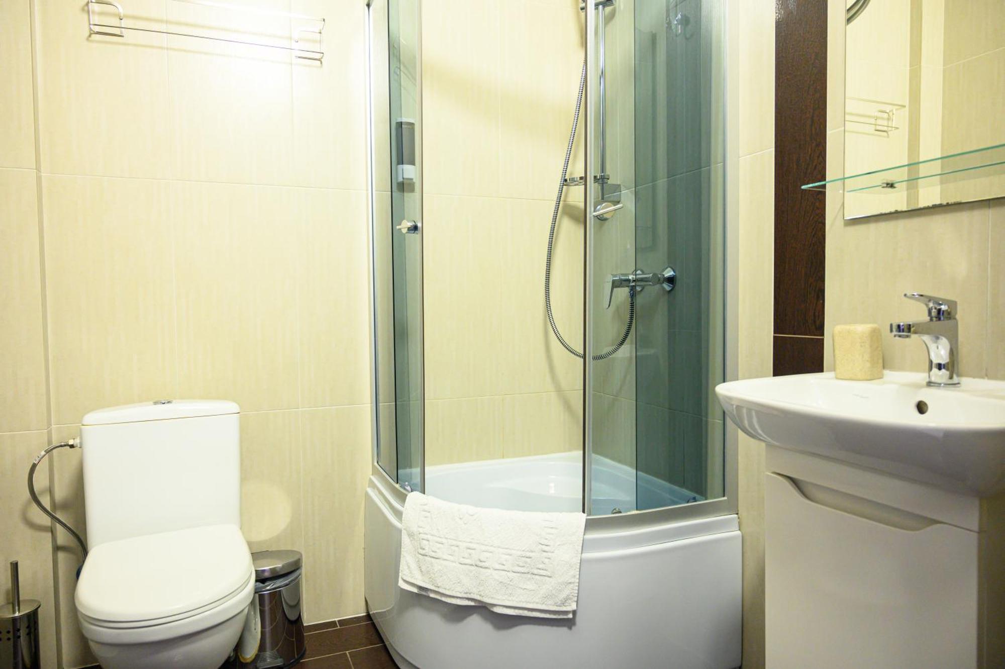 Space Apart Hotel Lutsk Bagian luar foto